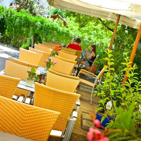Hotel Gasthof Raab Швабах Екстериор снимка