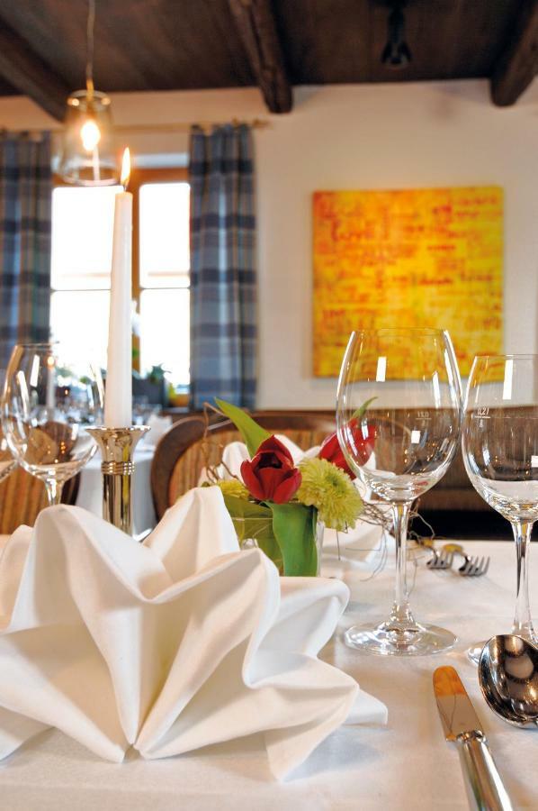 Hotel Gasthof Raab Швабах Екстериор снимка